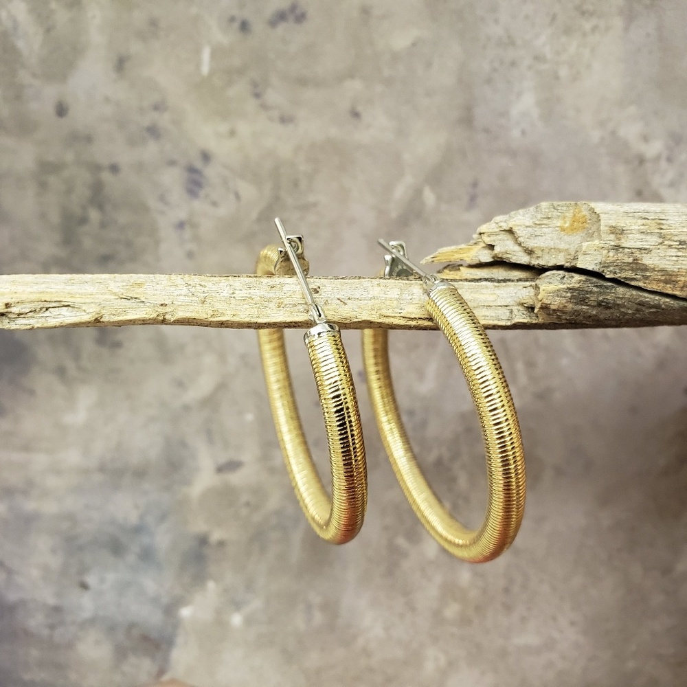 STAINLESS STEEL GOLD TONE Hoop Earrings 1.5 inch Textured Waterproof - Picture 4 of 13